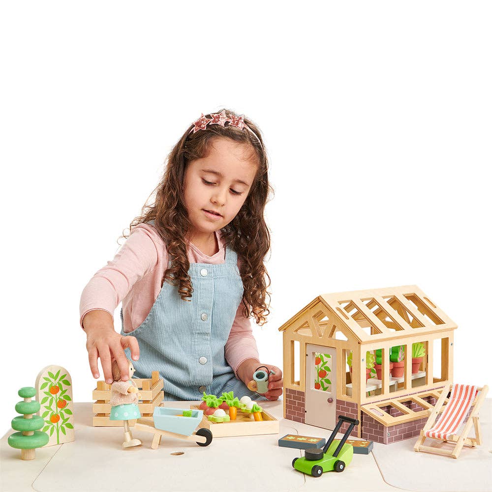 ThreadBear Greenhouse and Garden Set